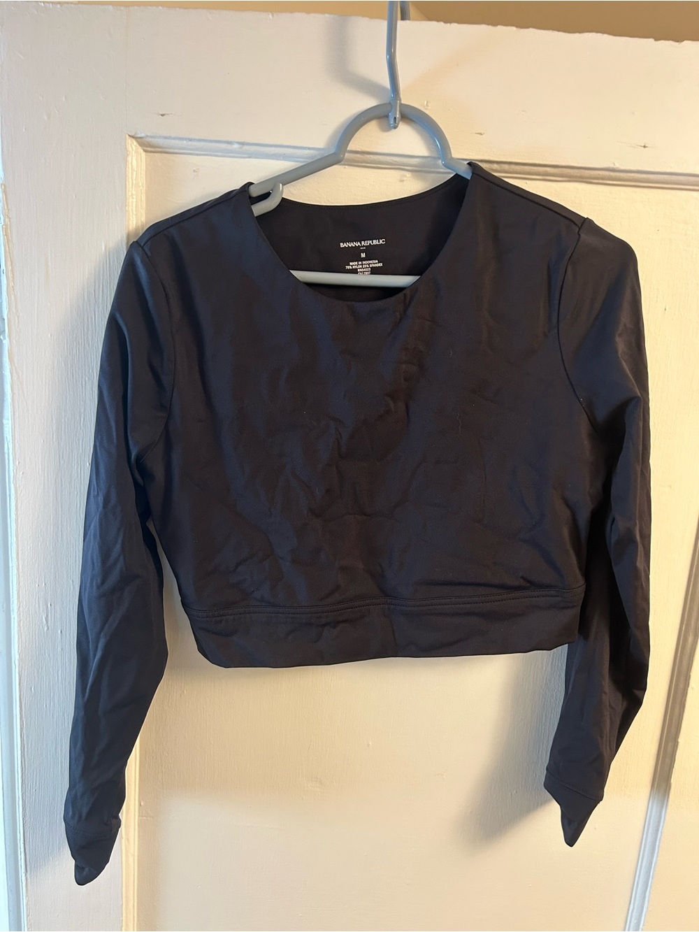 Banana Republic Black Long Sleeve Cropped Top